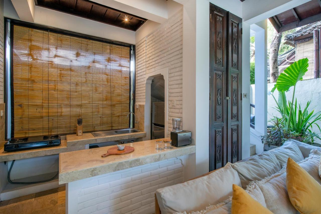 Villa Lunacasa, Modern Comfort In Balinese Style, 500m To Beach Seminyak (Bali)